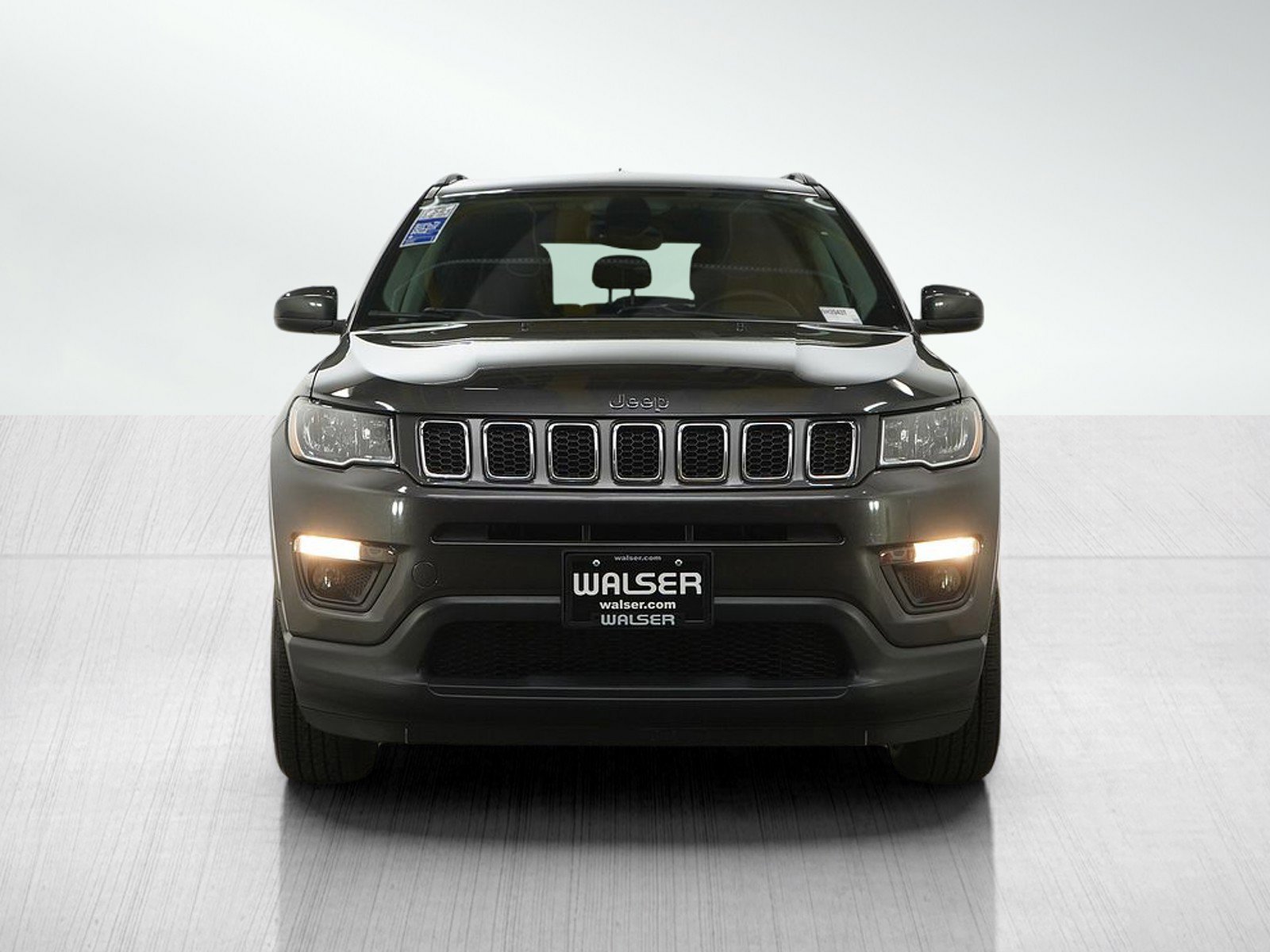 Used 2018 Jeep Compass Latitude w/ Popular Equipment Group image 8