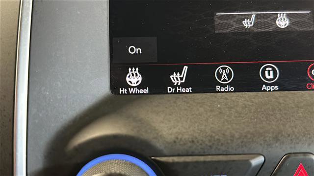 Used 2020 Dodge Durango SXT AWD/4WD image 32
