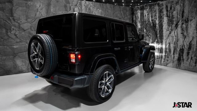 Used 2024 Jeep Wrangler Unlimited AWD/4WD image 22