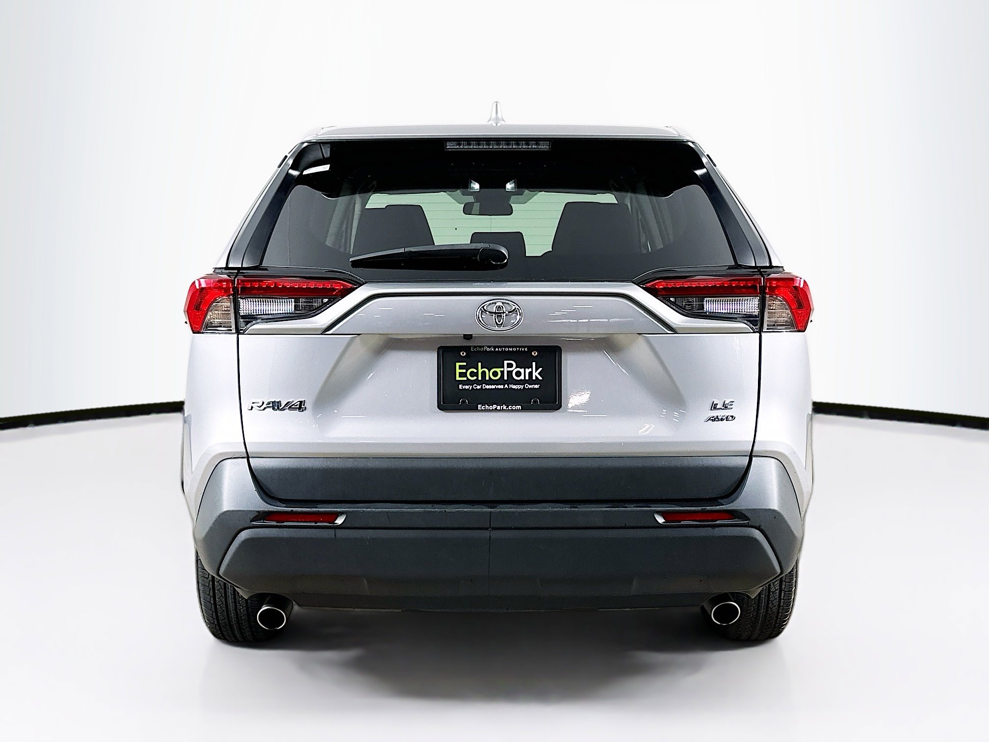 Used 2024 Toyota RAV4 LE image 7