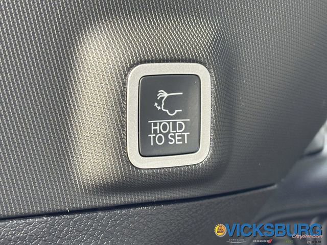 New 2025 Jeep Grand Cherokee Limited image 33