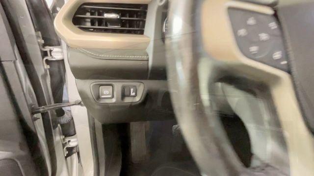 Used 2018 GMC Acadia Denali w/ Technology Package AWD/4WD image 25