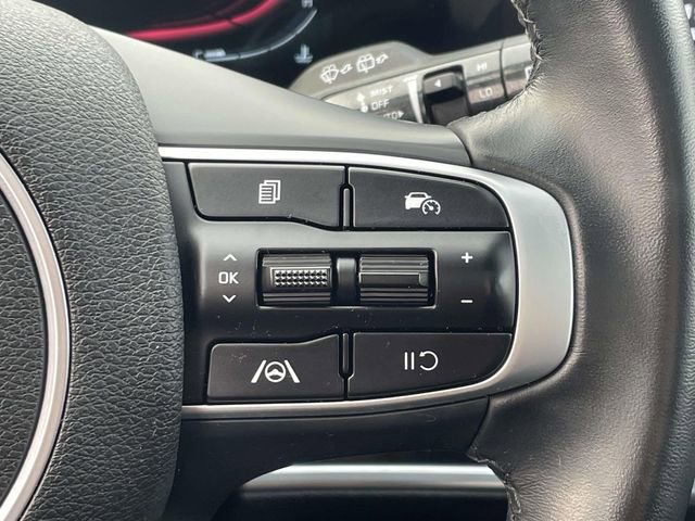 Used 2025 Kia Sportage EX w/ Premium Package image 22