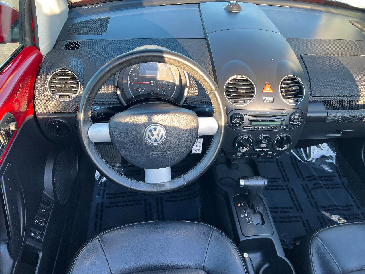 Used 2008 Volkswagen Beetle SE image 30