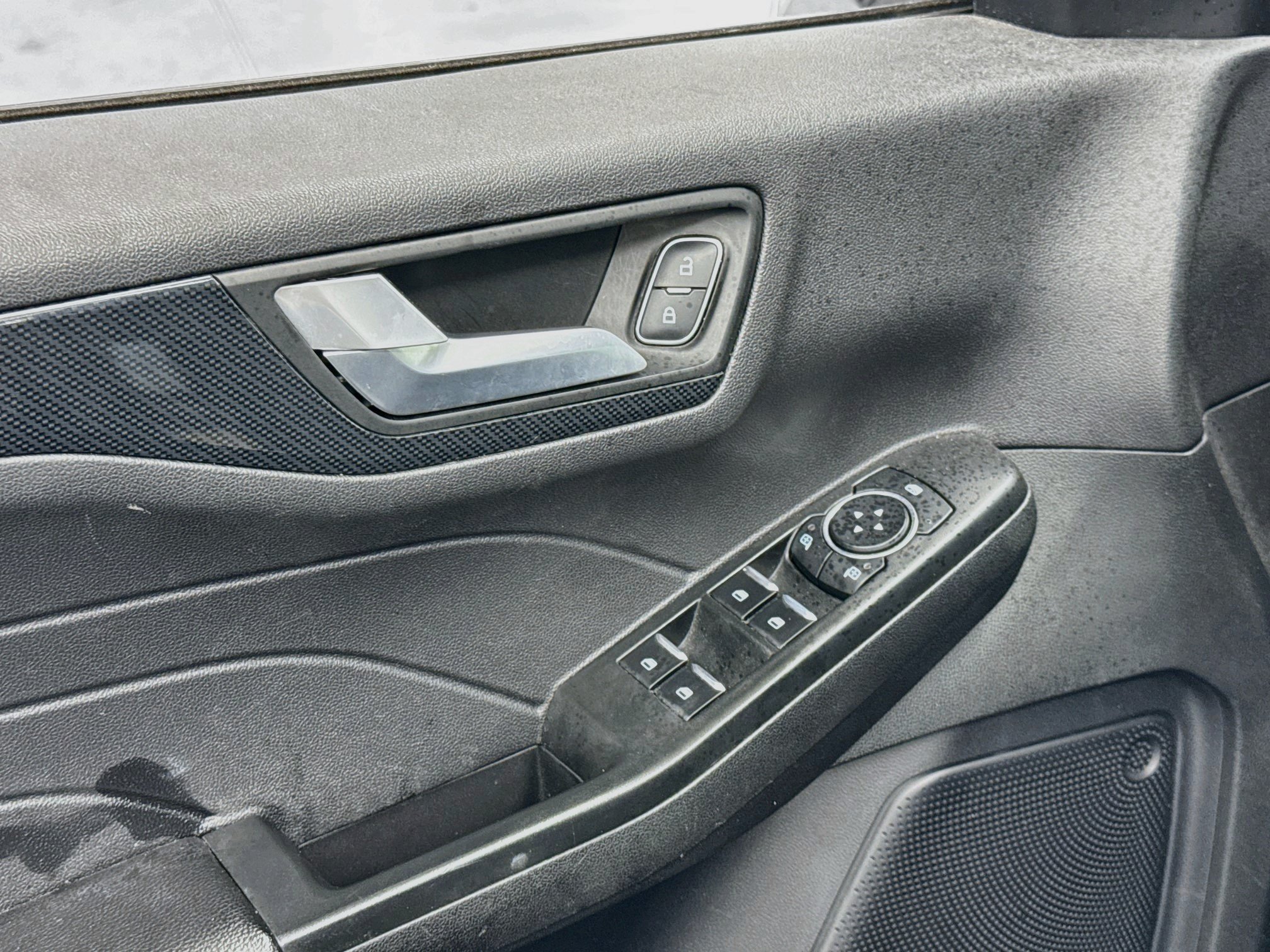 Used 2025 Ford Escape ST-Line FWD image 15