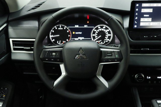 New 2026 Mitsubishi Outlander SE FWD image 21