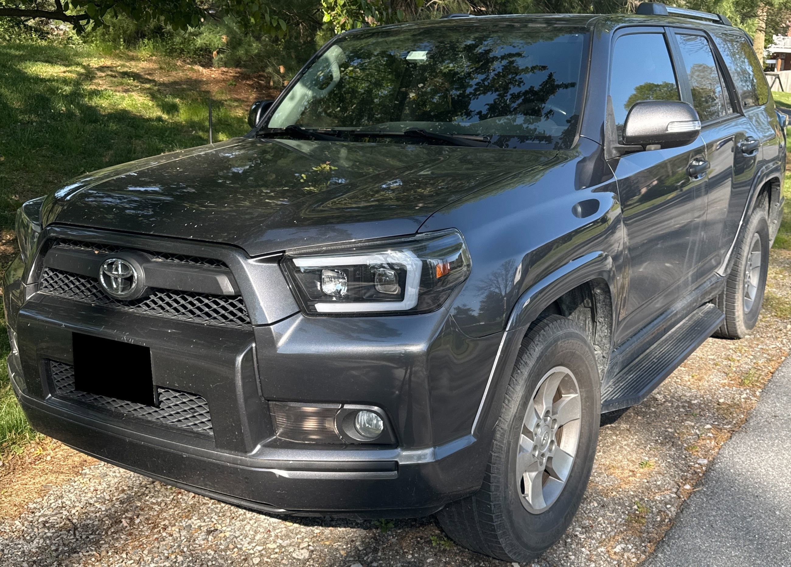 Used 2010 Toyota 4Runner Trail AWD/4WD image 2