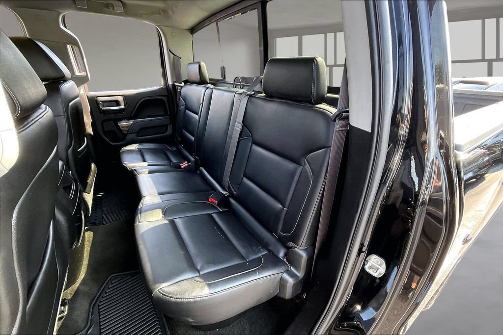 Used 2015 GMC Sierra 2500 SLT w/ Suspension Package, Off-Road RWD image 27