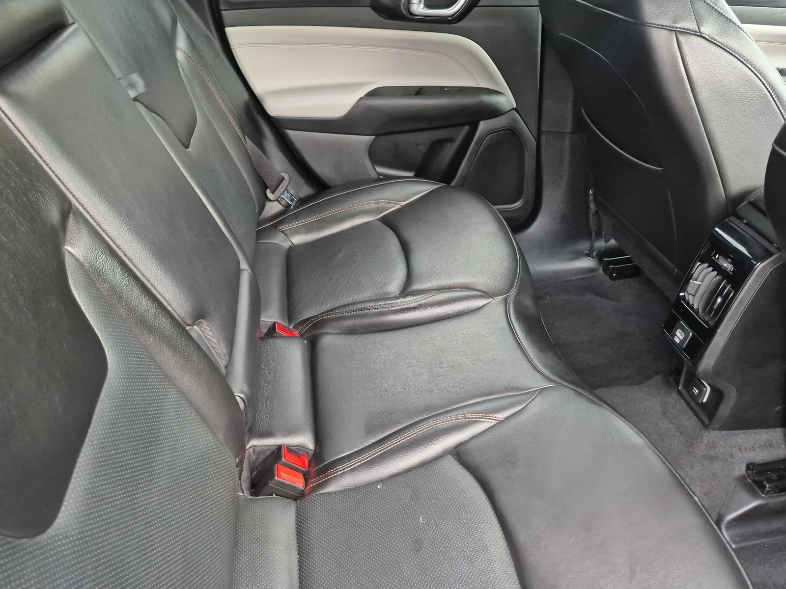Used 2023 Jeep Compass Limited AWD/4WD image 20