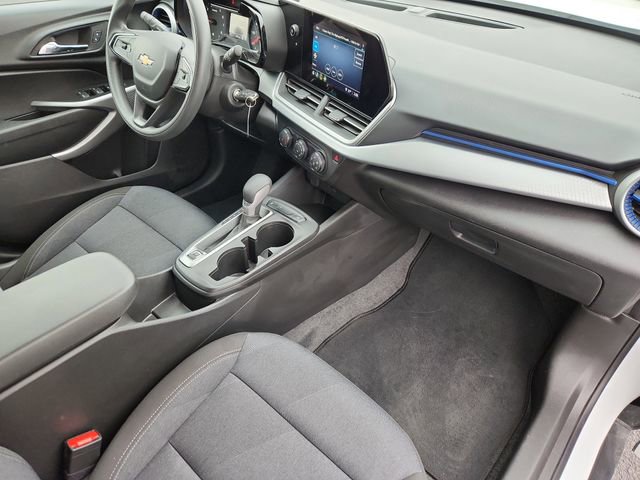 Used 2025 Chevrolet Trax LS FWD image 19