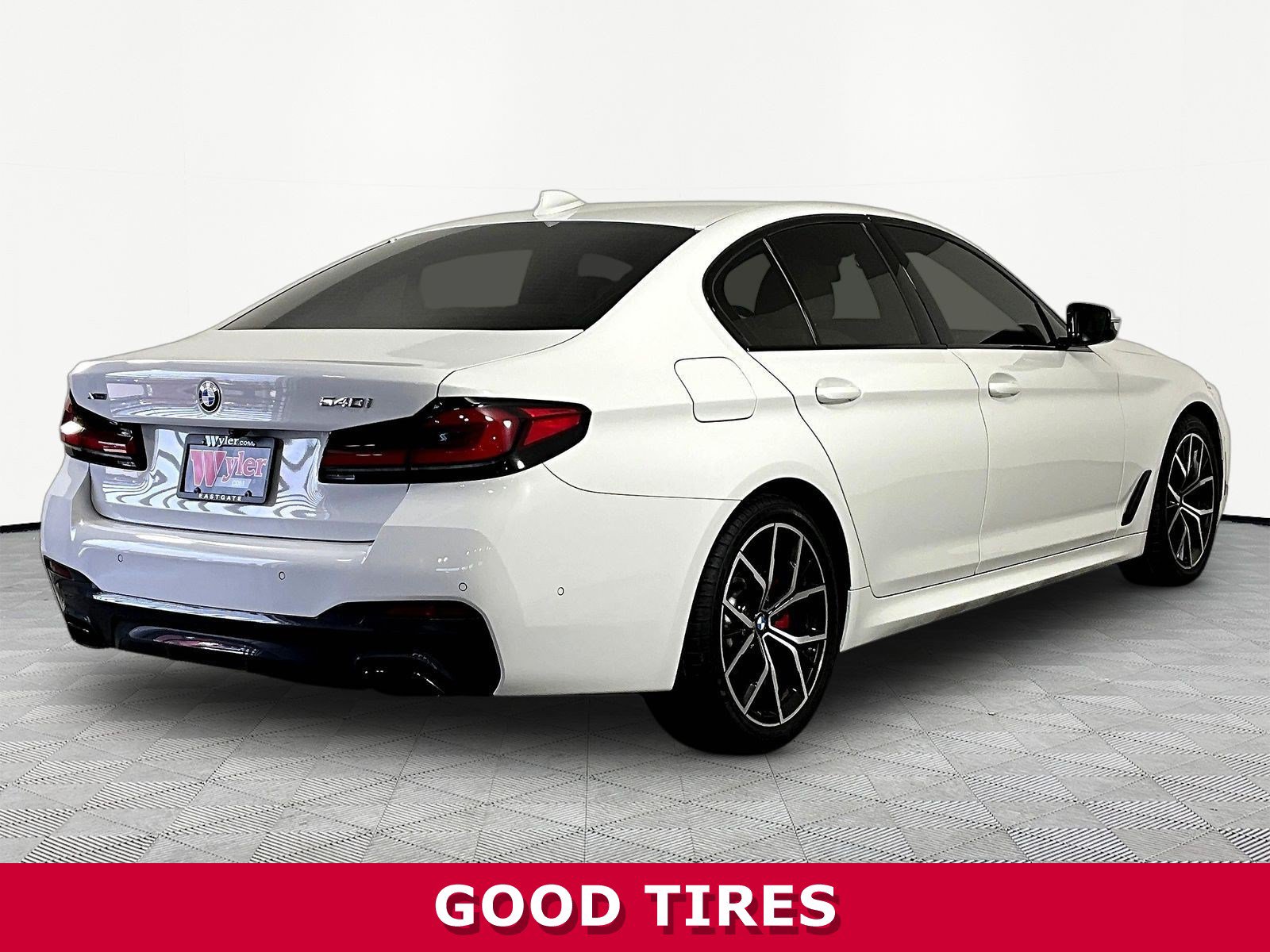 Used 2021 BMW 540i xDrive w/ M Sport Package AWD/4WD image 6