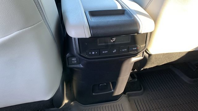 Used 2024 Toyota Grand Highlander XLE image 24