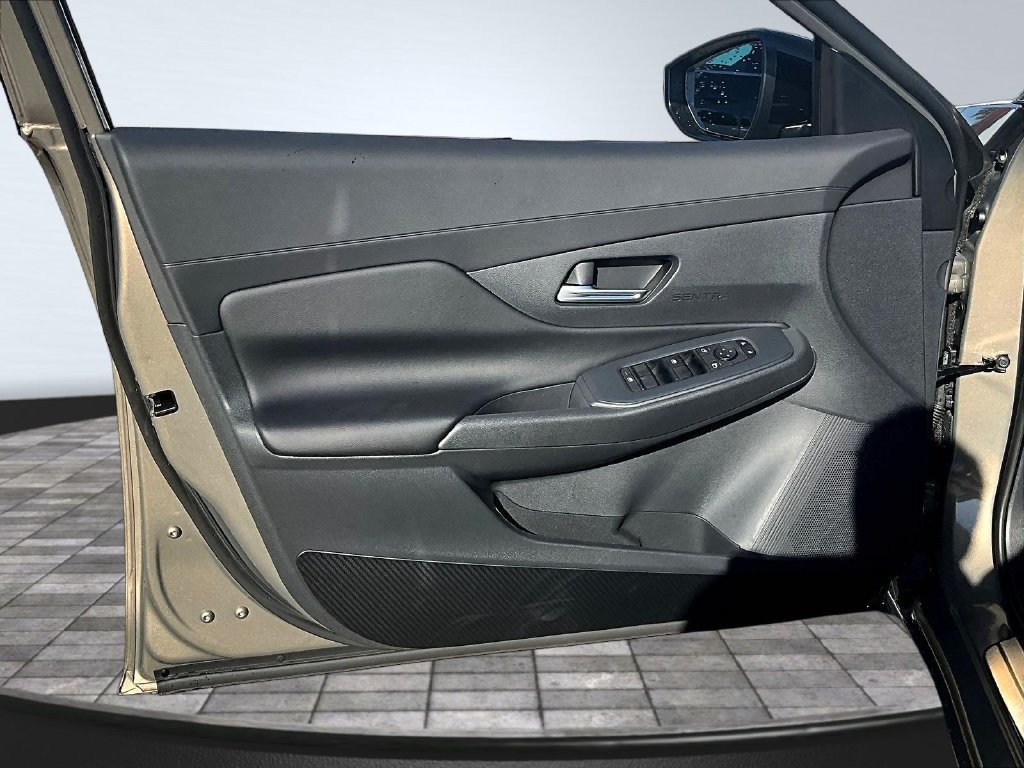 New 2026 Nissan Sentra SV w/ SV Convenience Package FWD image 27