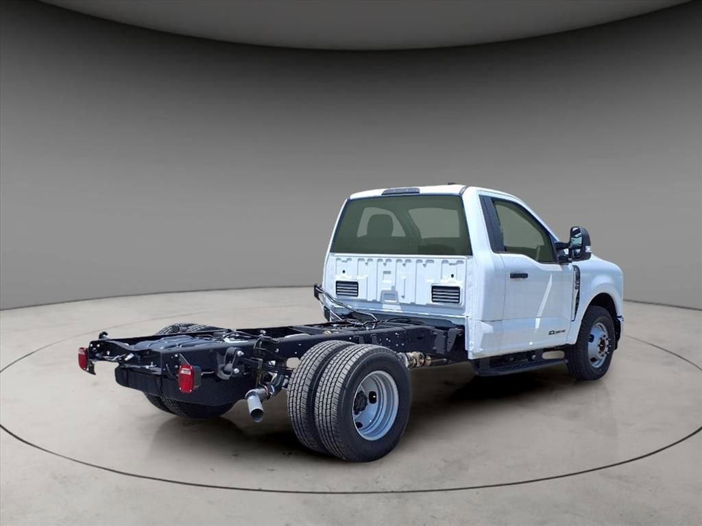 New 2024 Ford F350 XL w/ XL Chrome Package image 5