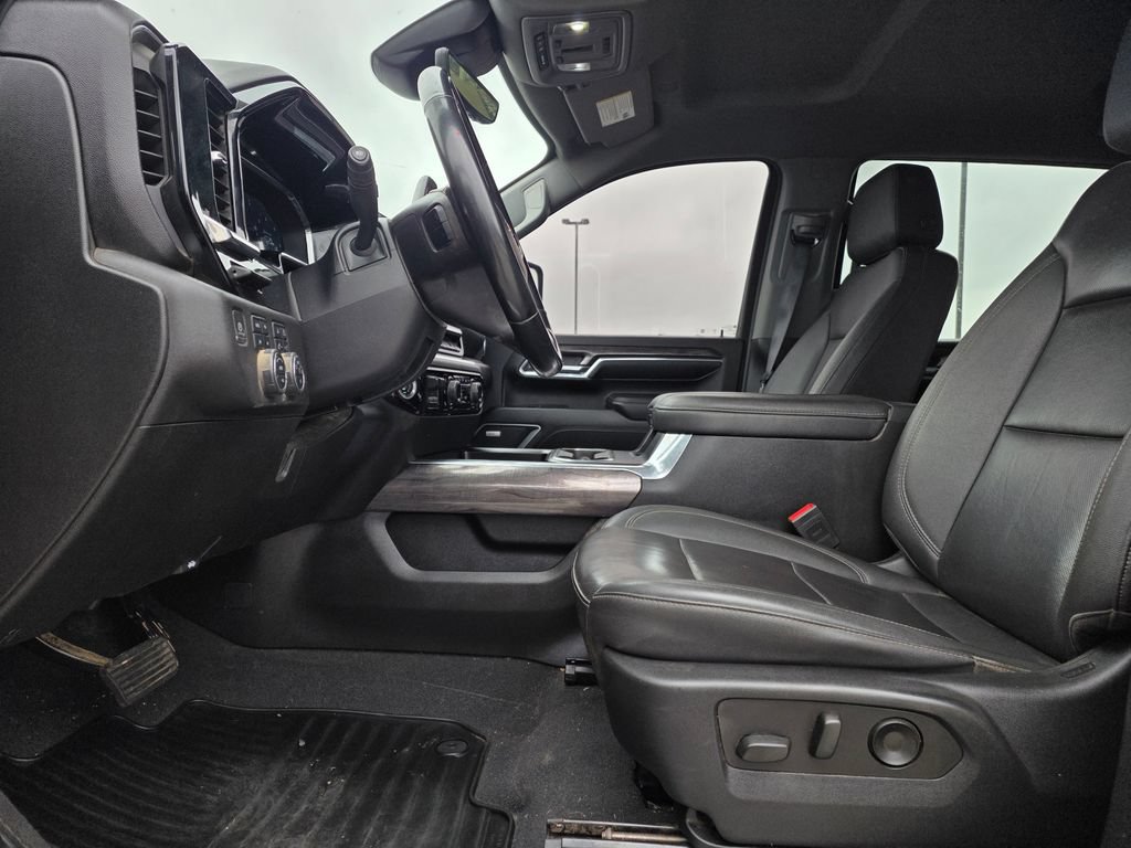 Used 2024 Chevrolet Silverado 2500 LTZ w/ LTZ Convenience Package AWD/4WD image 10