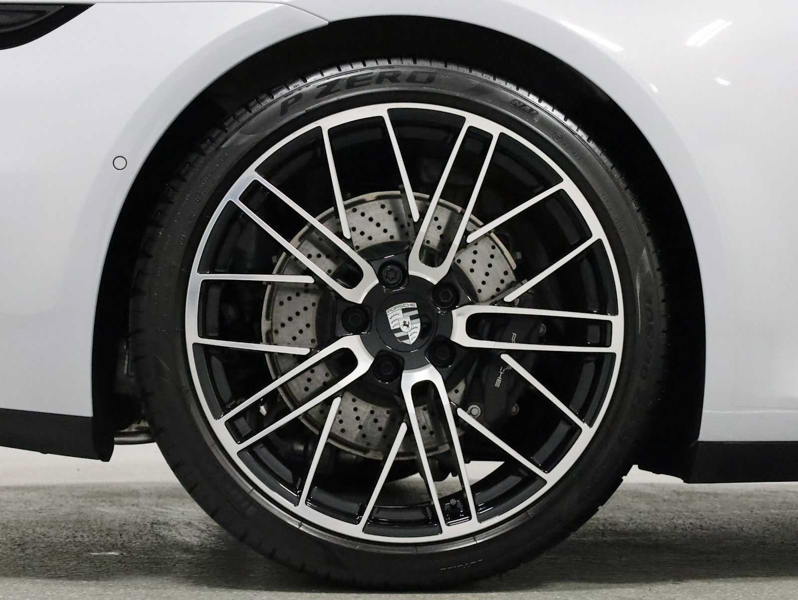 Certified 2026 Porsche 911 Carrera RWD image 37