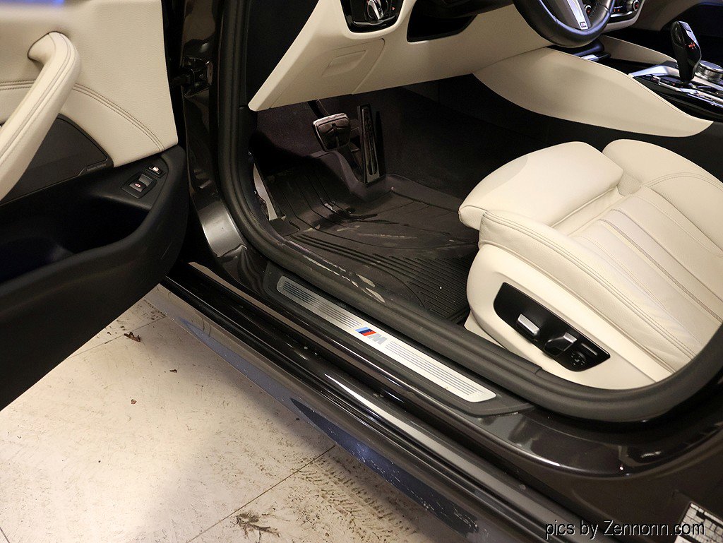 Certified 2023 BMW 530e 530e w/ M Sport Package image 27