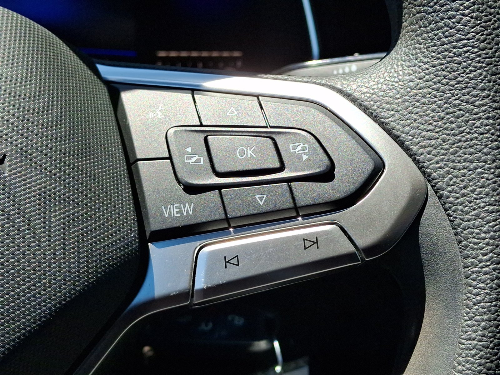 Certified 2022 Volkswagen Jetta Sport FWD image 23