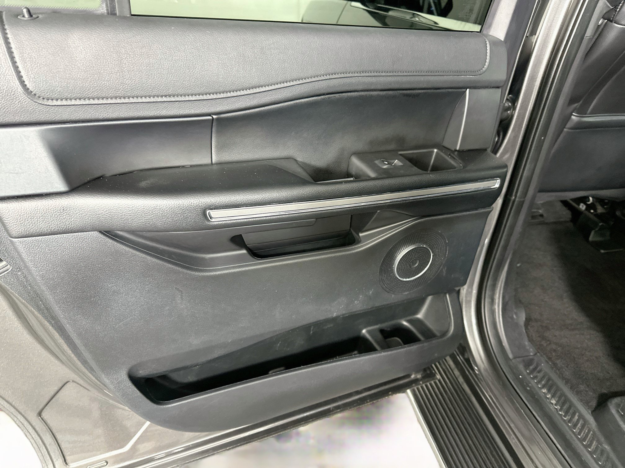 Used 2021 Ford Expedition Max XLT RWD image 27