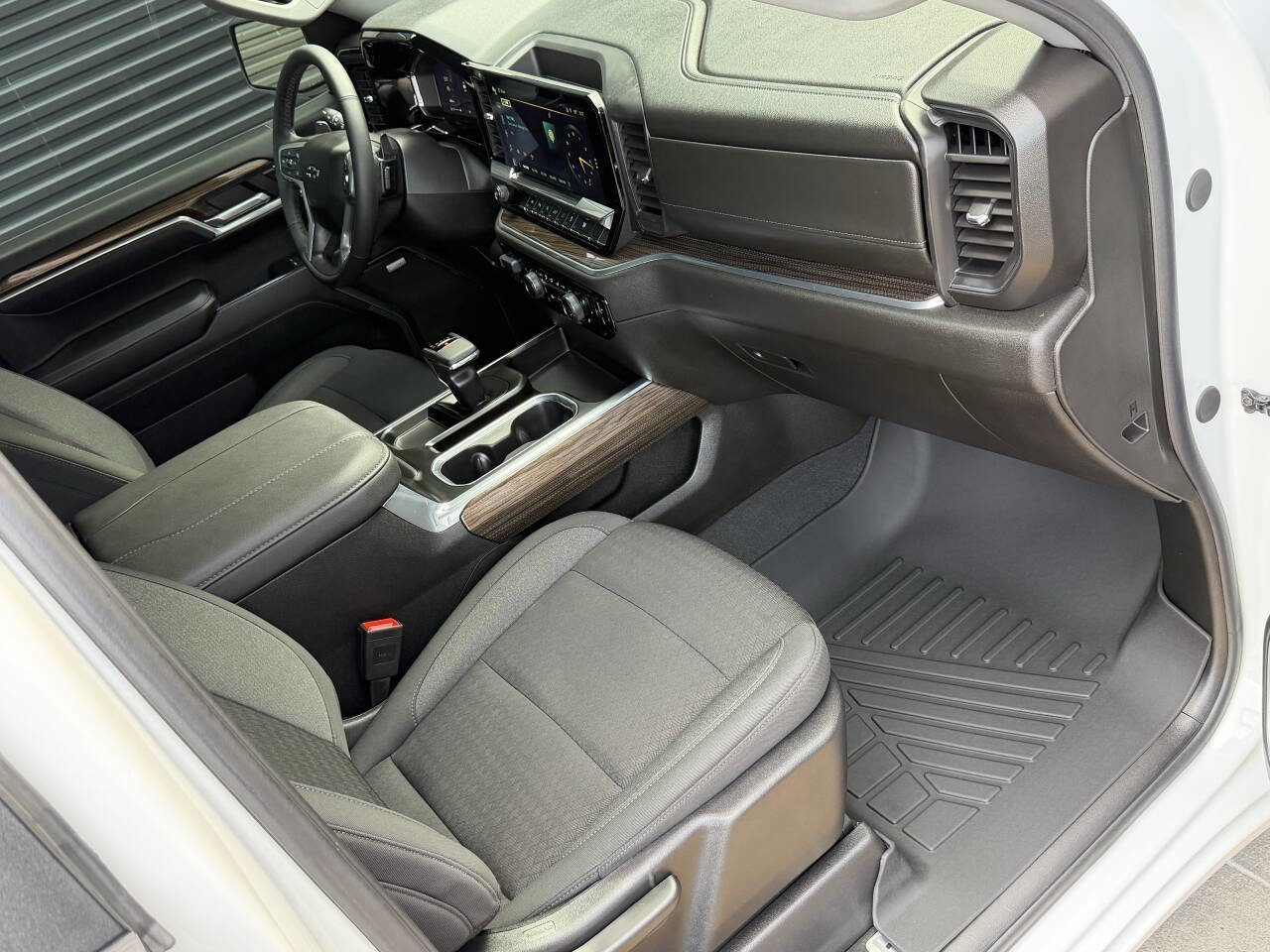 Used 2024 Chevrolet Silverado 1500 RST w/ Rally Edition image 21