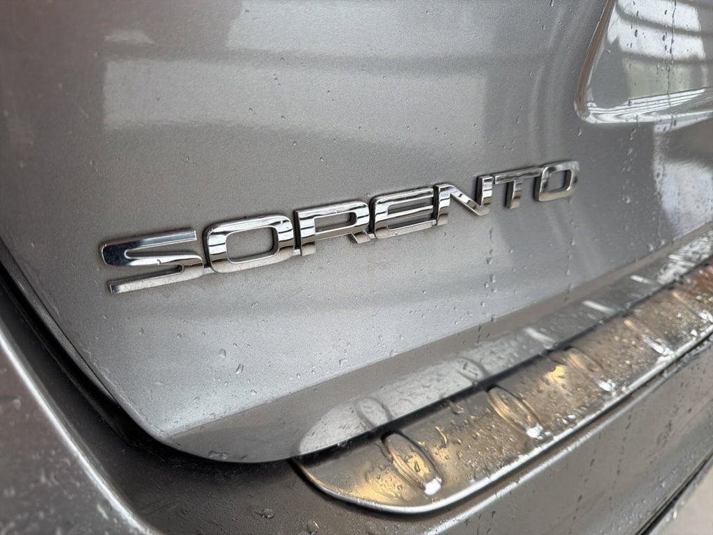 Certified 2019 Kia Sorento SX FWD image 4