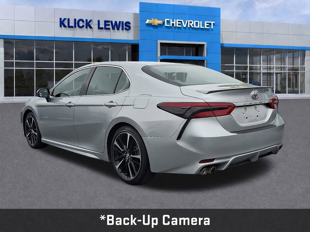 Used 2018 Toyota Camry XSE FWD image 5