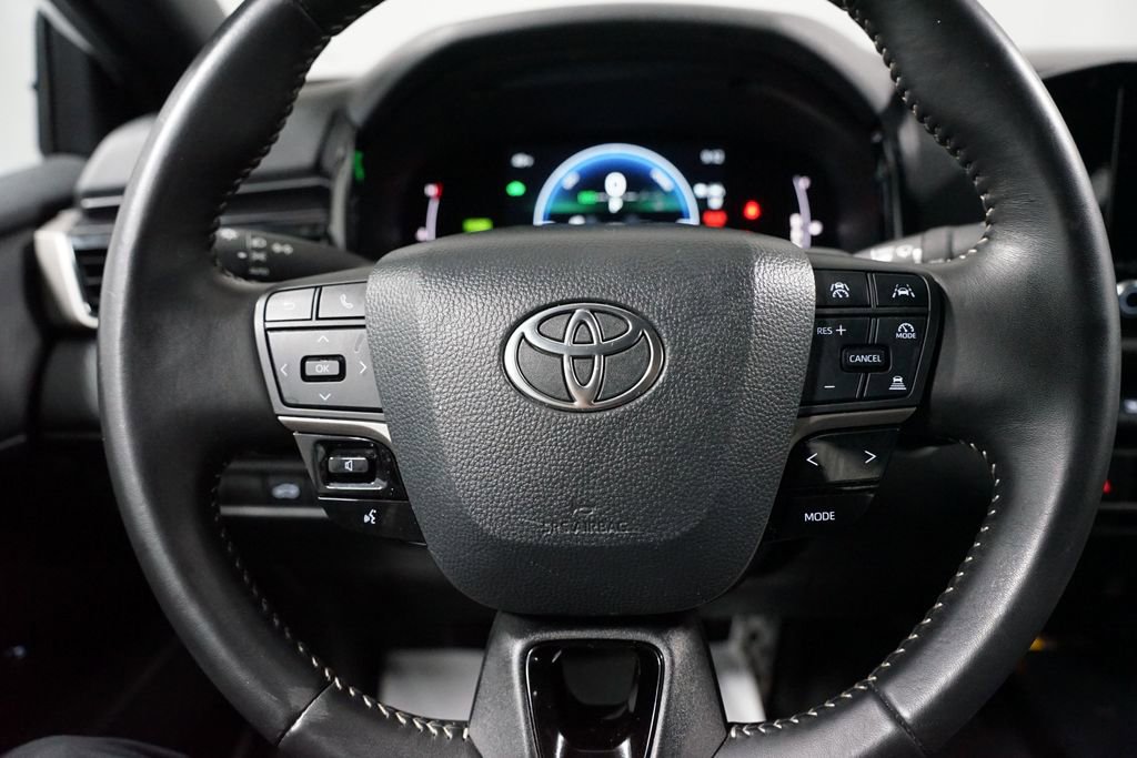 Certified 2025 Toyota Camry SE image 12