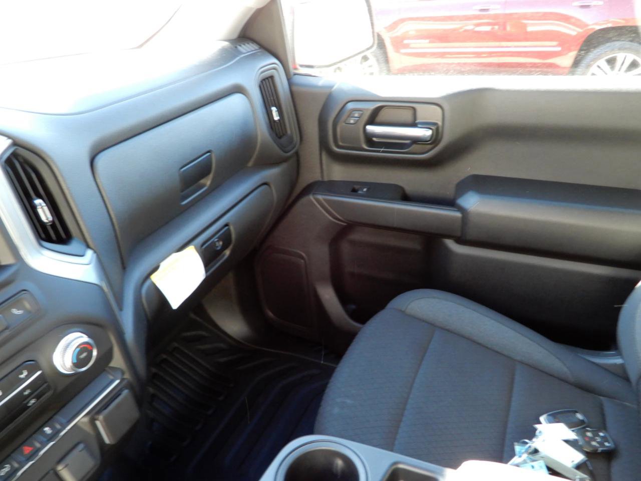 Used 2025 GMC Sierra 1500 Pro w/ Pro Value Package image 13