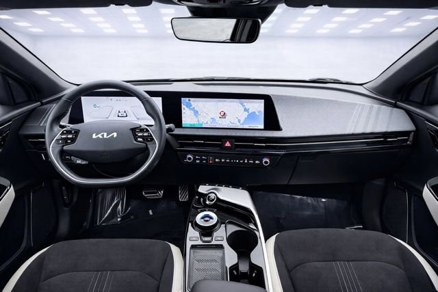 Used 2024 Kia EV6 GT-Line image 17