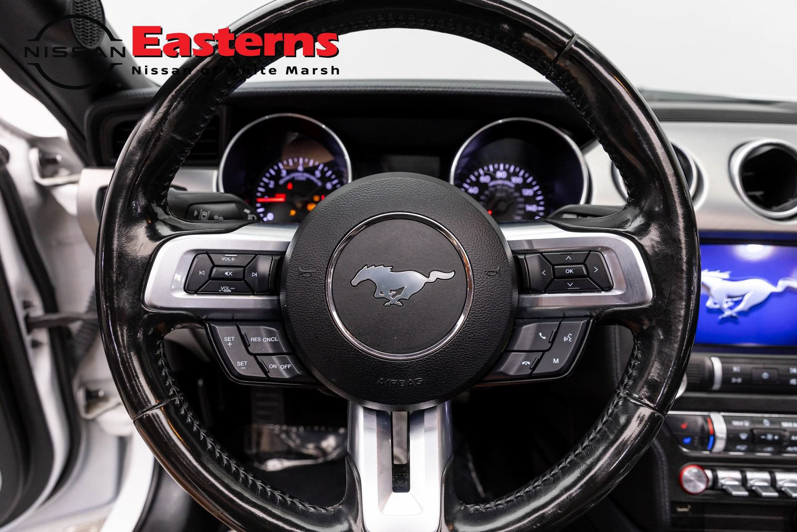 Used 2022 Ford Mustang Premium RWD image 10