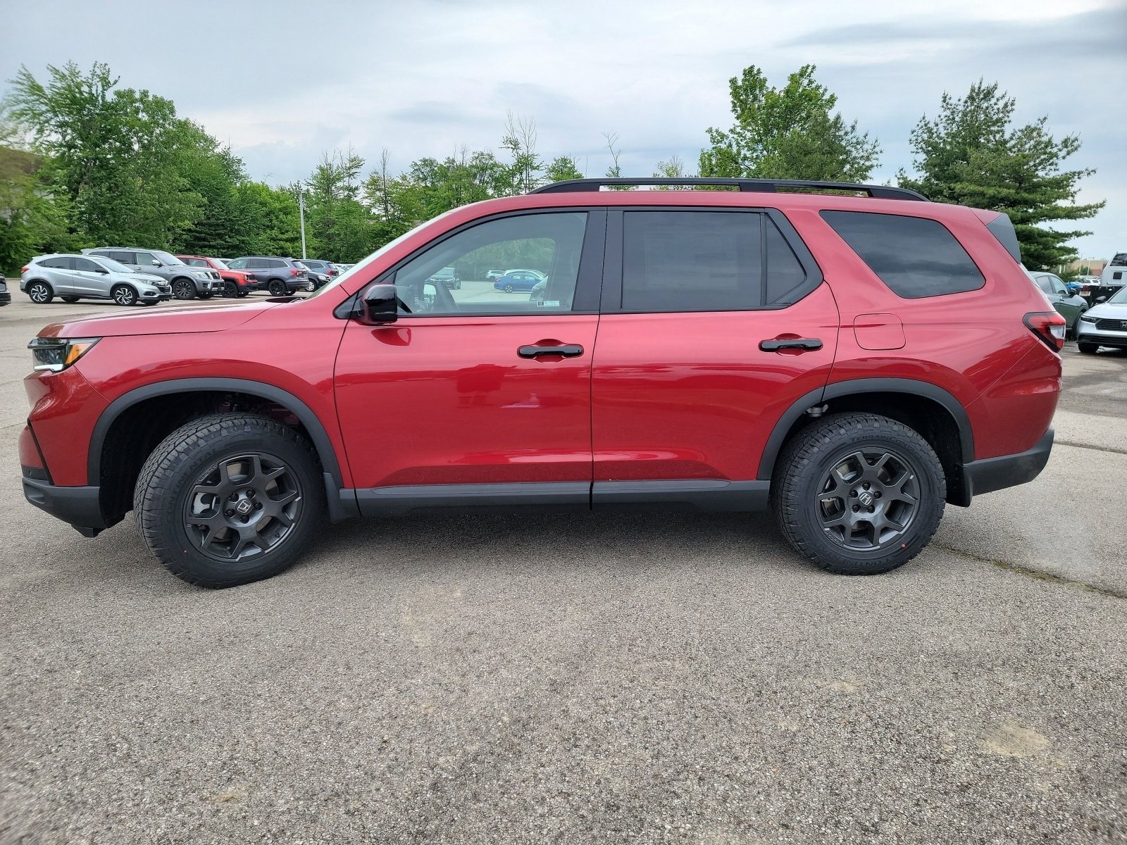 Used 2025 Honda Pilot TrailSport