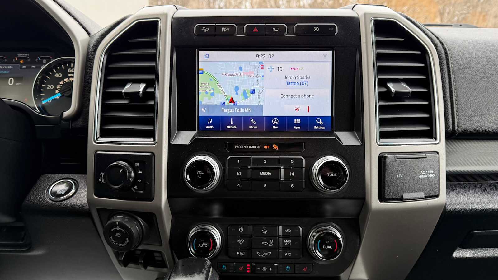 Used 2020 Ford F150 Lariat w/ Equipment Group 502A Luxury AWD/4WD image 19