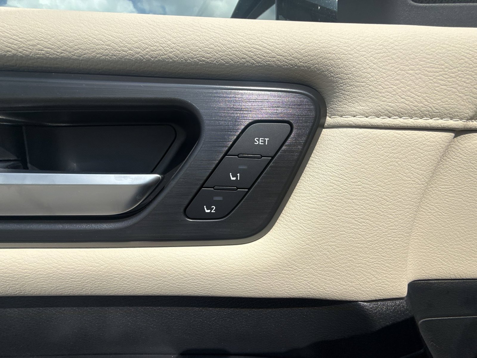 Used 2026 Nissan Armada Platinum Reserve AWD/4WD image 38