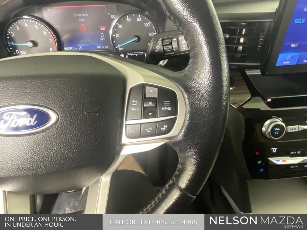 Used 2021 Ford Explorer Limited w/ Equipment Group 301A AWD/4WD image 45