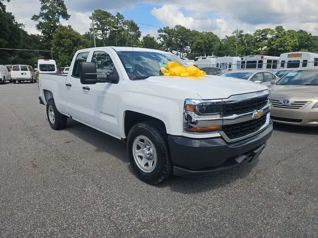 Used 2017 Chevrolet Silverado 1500 W/T w/ Trailering Package RWD image 7