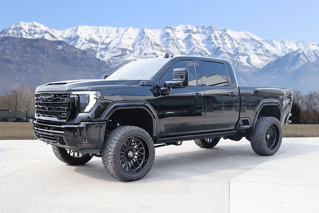 Used 2025 GMC Sierra 3500 AT4 w/ AT4 Premium Plus Package AWD/4WD image 2