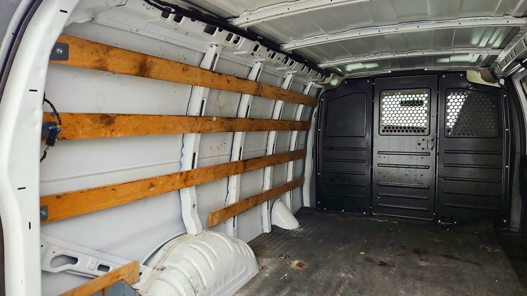 Used 2020 Chevrolet Express 2500 w/ Driver Convenience Package RWD image 19