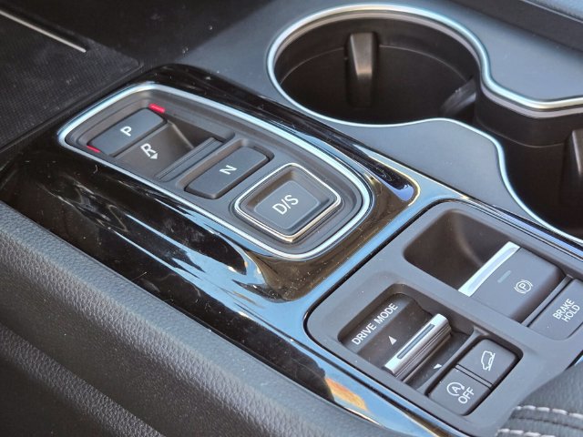 Used 2025 Honda Pilot Elite image 29