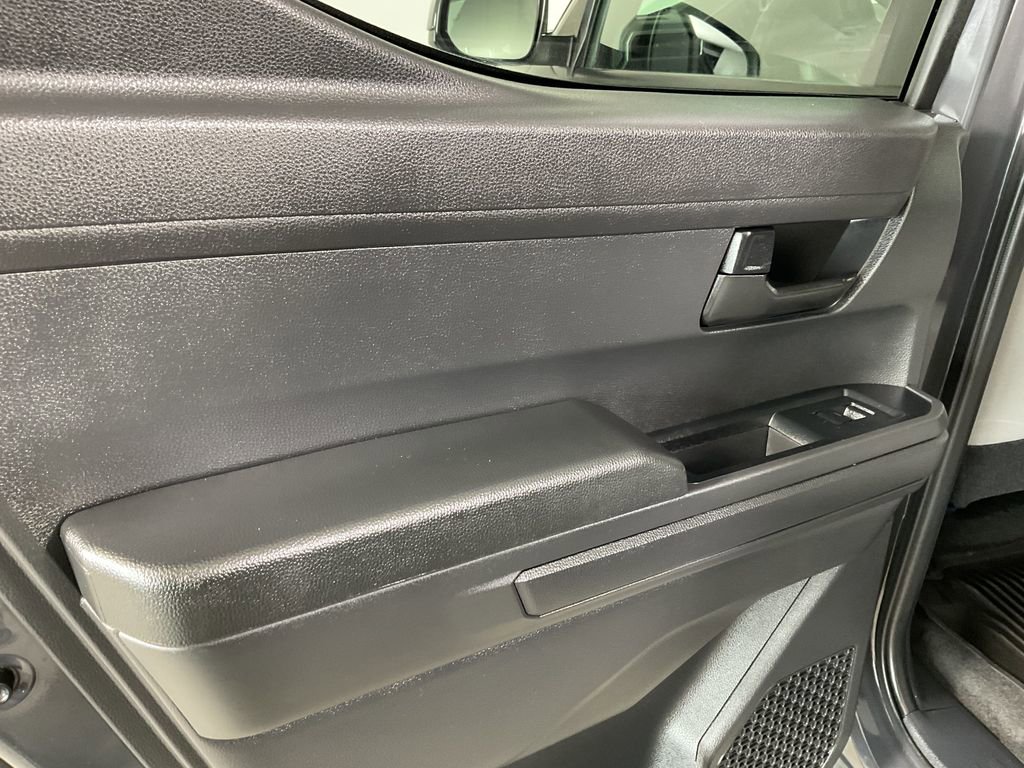 Used 2025 Toyota Tacoma SR5 image 18