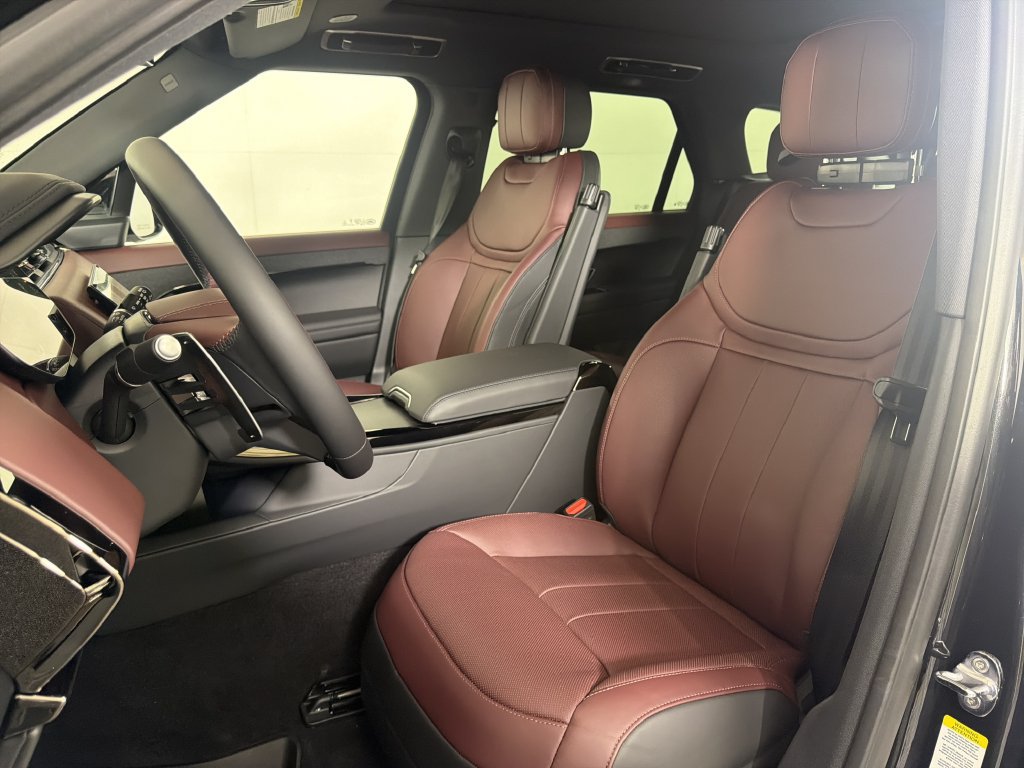 New 2027 Land Rover Range Rover Sport Dynamic SE AWD/4WD image 5