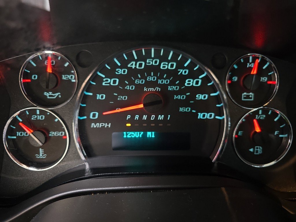 Used 2024 Chevrolet Express 2500 w/ Driver Convenience Package image 14