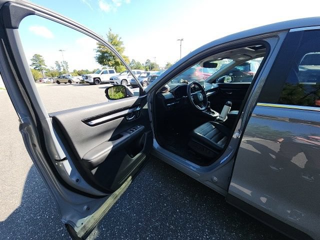 Used 2025 Honda CR-V EX-L image 19