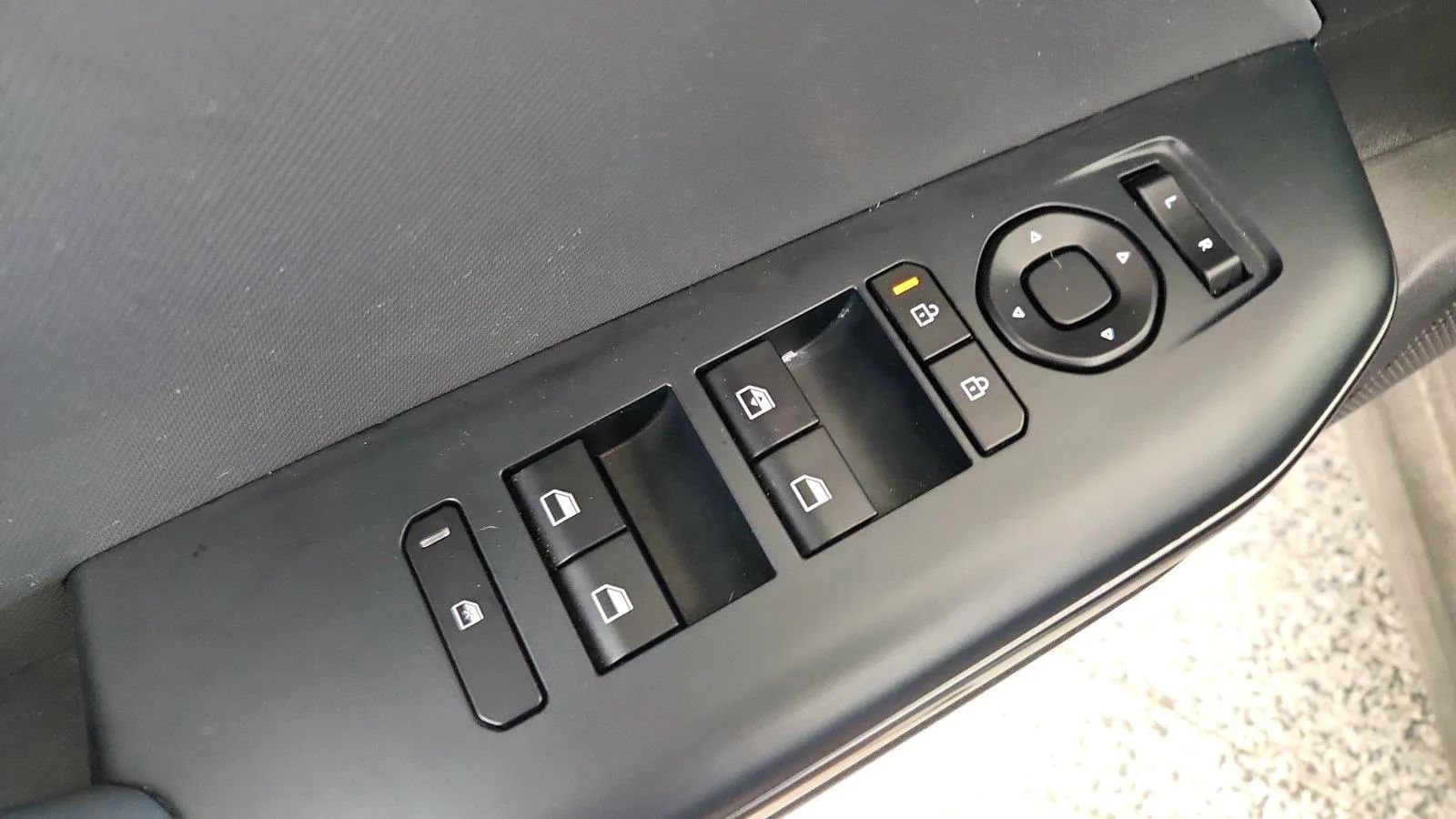 Used 2025 Kia K4 FWD image 23