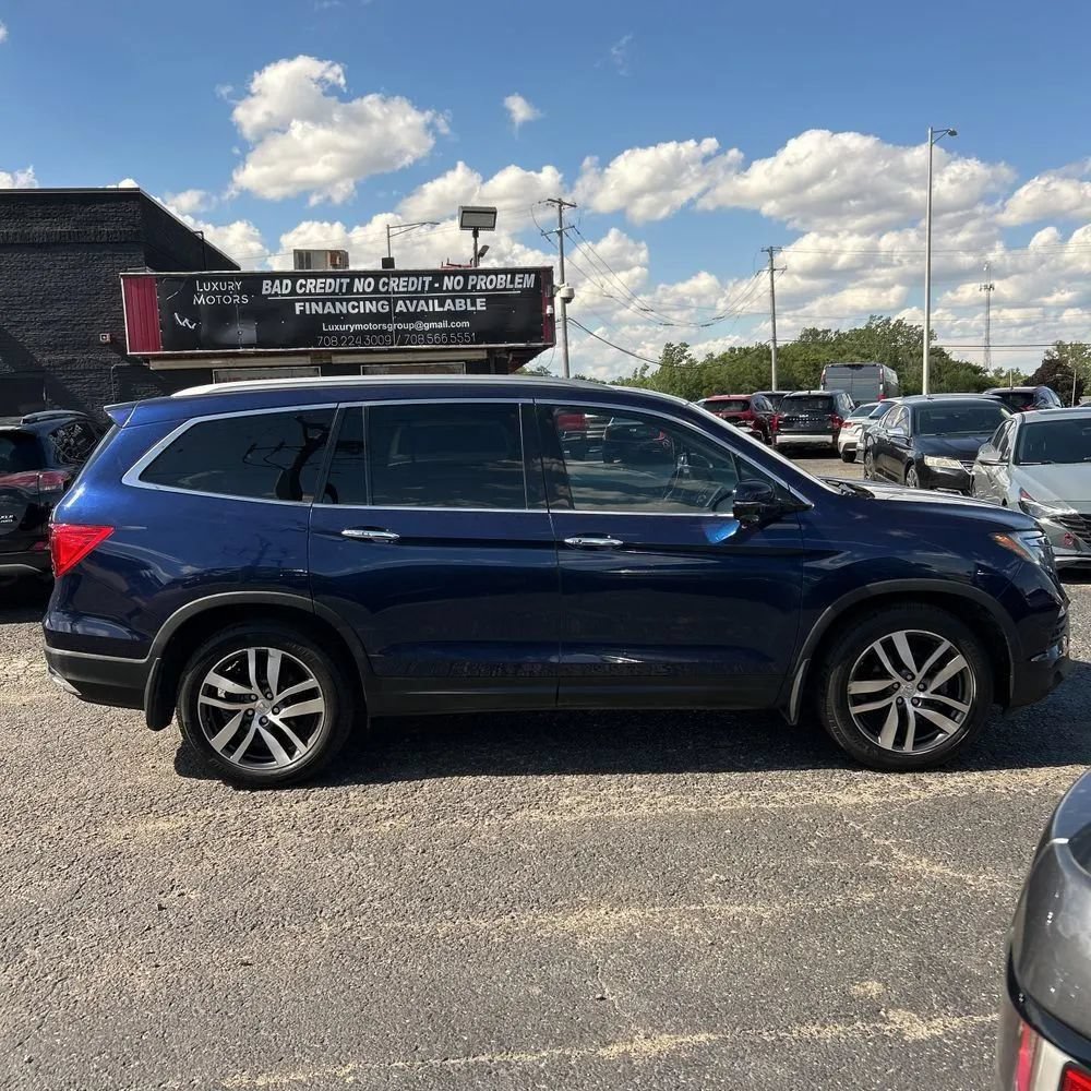Used 2017 Honda Pilot Touring image 8