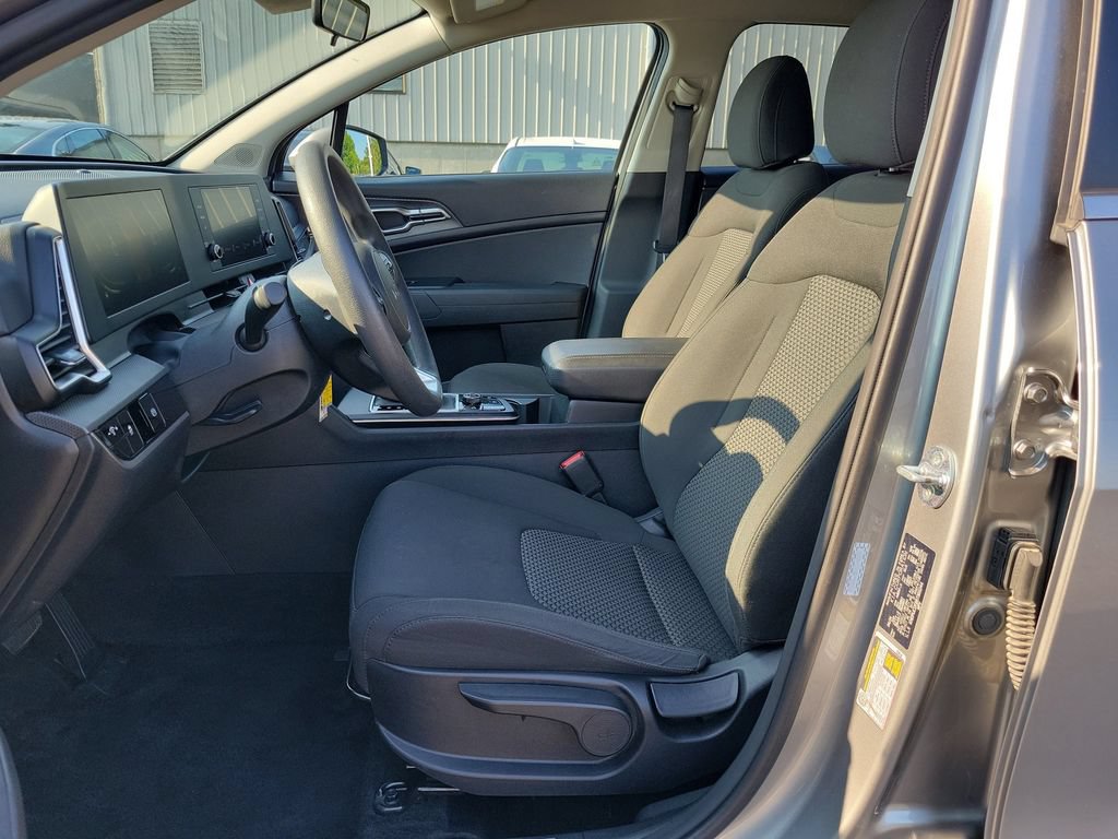 Used 2024 Kia Sportage LX AWD/4WD image 20