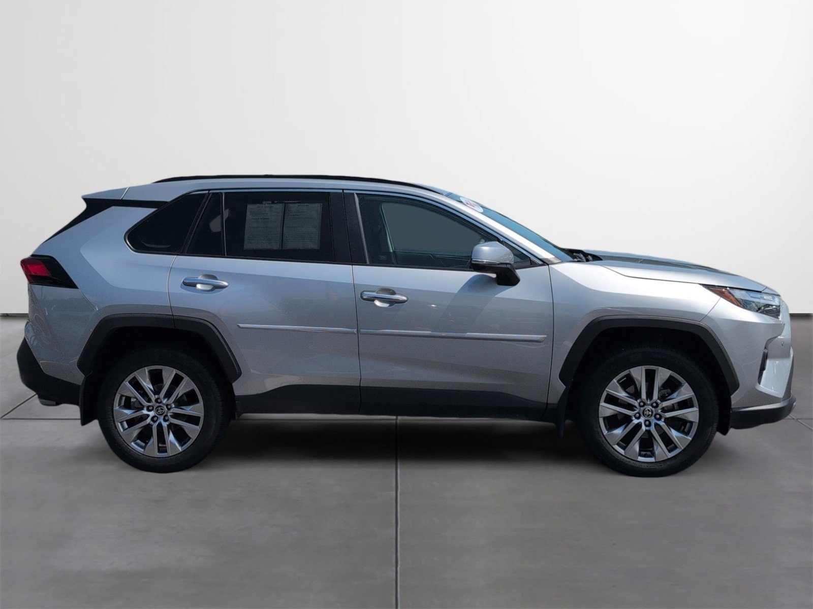 Certified 2023 Toyota RAV4 Limited w/ Limited Grade Weather Package AWD/4WD image 6