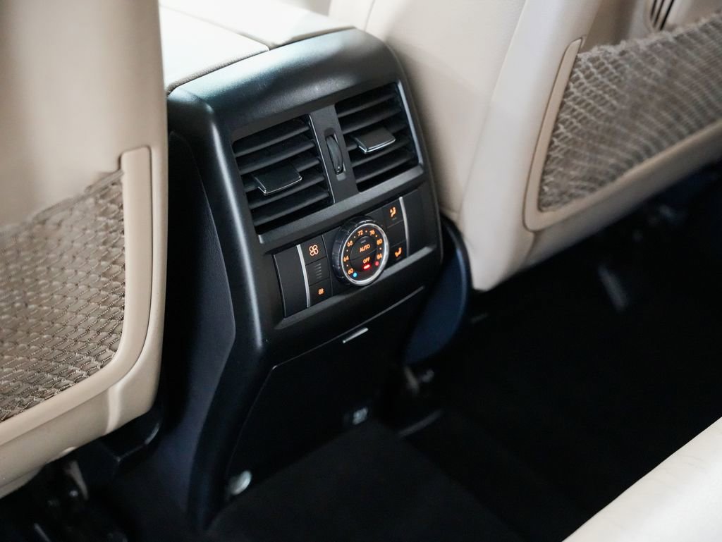 Used 2014 Mercedes-Benz GL 550 4MATIC image 28