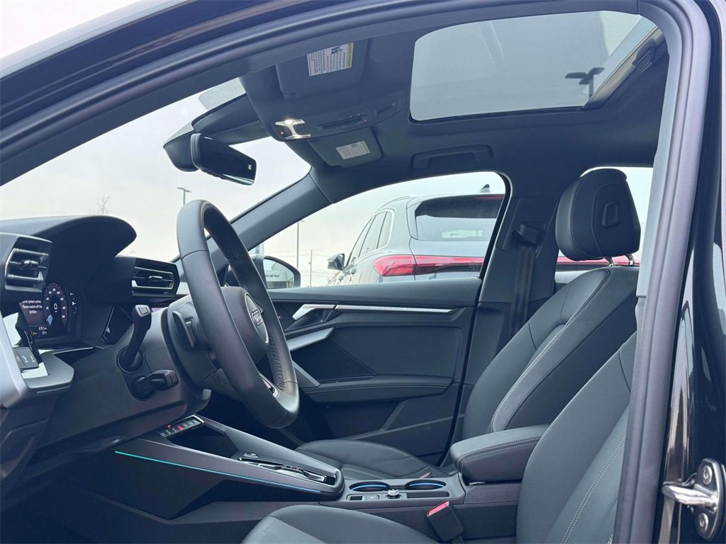 Used 2025 Audi A3 2.0T Premium image 8