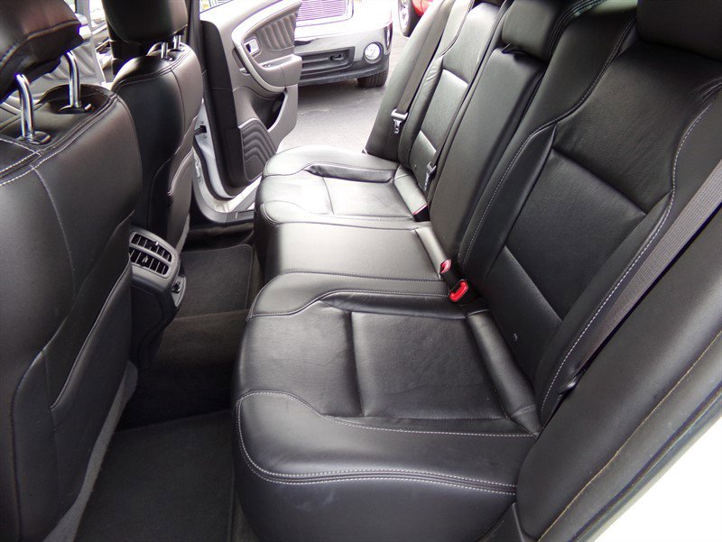 Used 2016 Ford Taurus SEL image 30