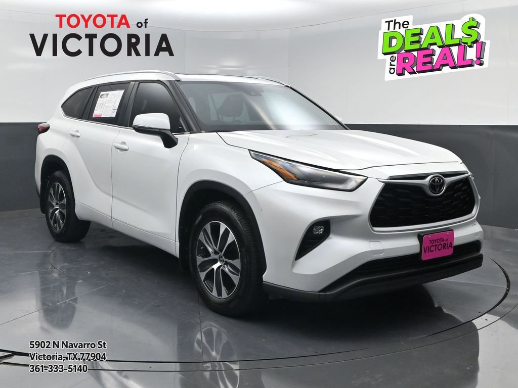Used 2023 Toyota Highlander XLE